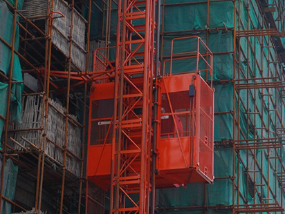 Construction hoist SC200